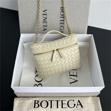 bottega veneta small soft vanity bag #843800